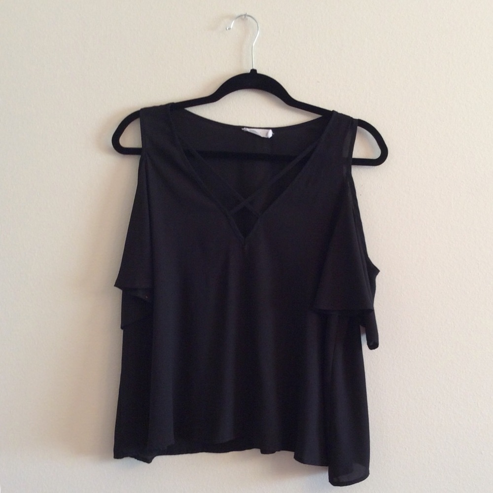 Lush | Black Flowy Criss-cross Cold Shoulder Top L